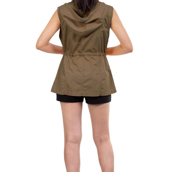 Active USA Khaki Sleeveless Vest with Hood 100% Cotton, Breathable, Snap closure - Picture 3 of 16